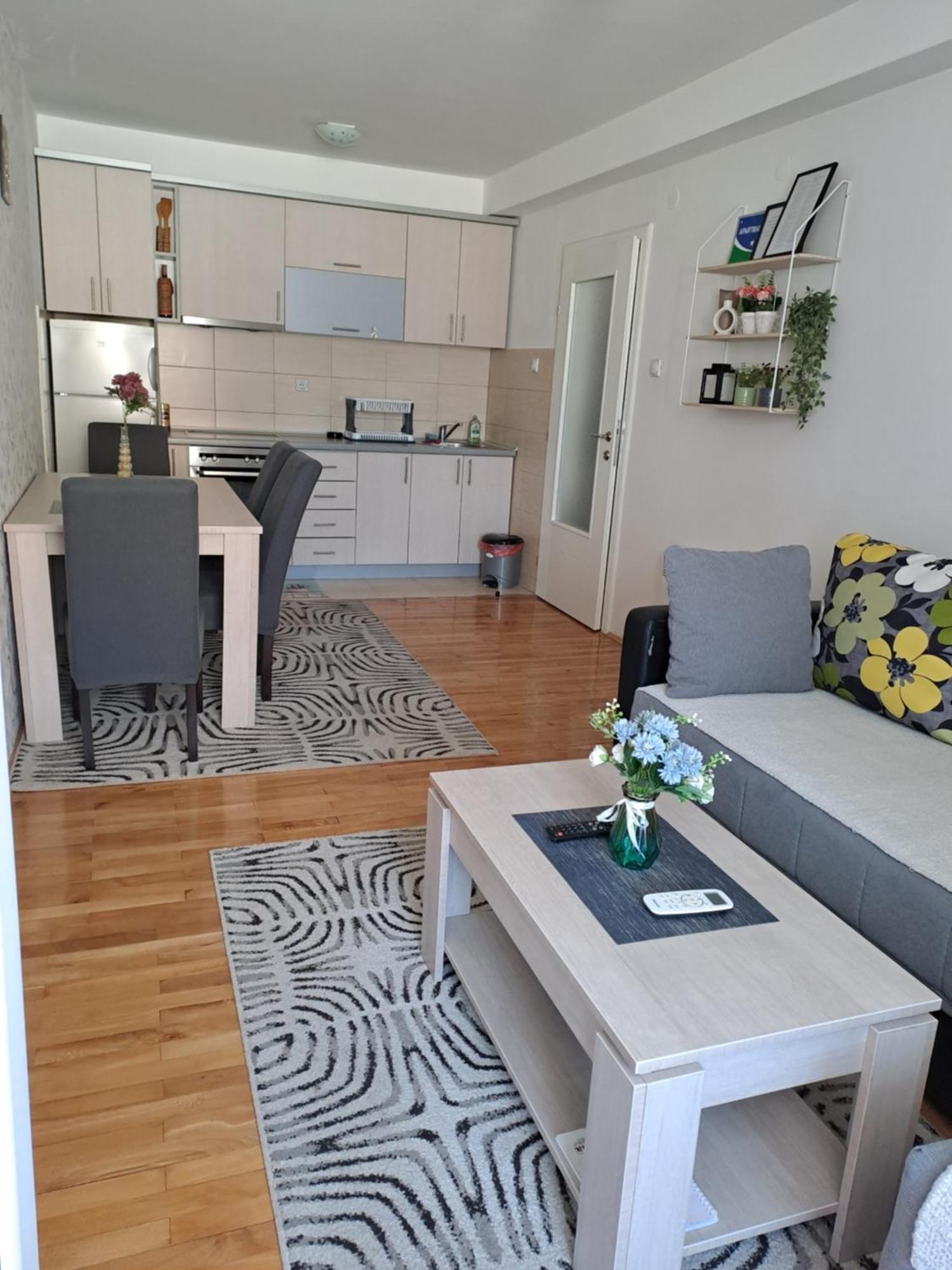 Apartman Park Зворник Екстериор снимка