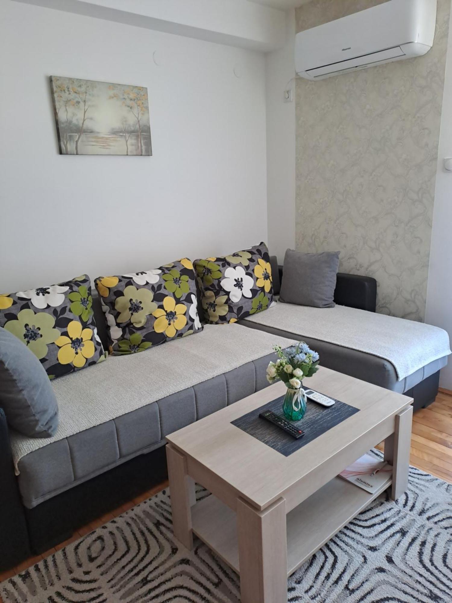 Apartman Park Зворник Екстериор снимка